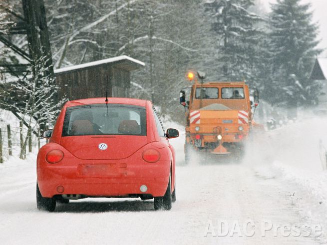 Schnee auf der Piste: Diese Räumfahrzeuge brauchen keine Fahrer