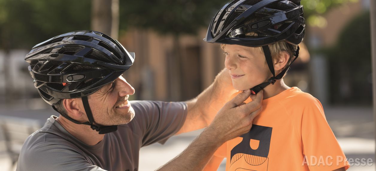 Gemeinsam für sicheres Fahrradfahren: Eltern und Kinder
