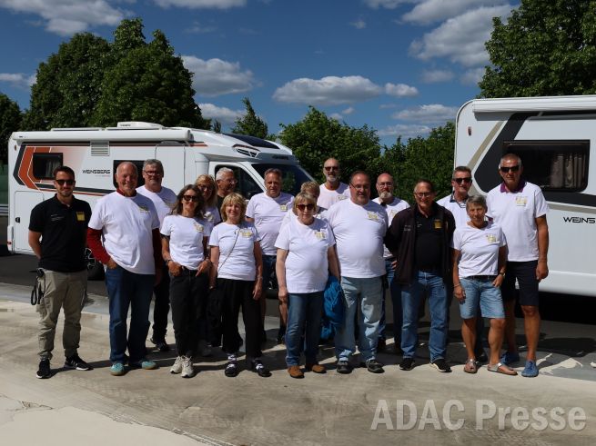 Teilnehmerinnen und Teilnahmer an der Vorrunde zum „ADAC Camper des Jahres 2025“ im ADAC am 15. Mai  Fahrsicherheitszentrum Rhein-Main