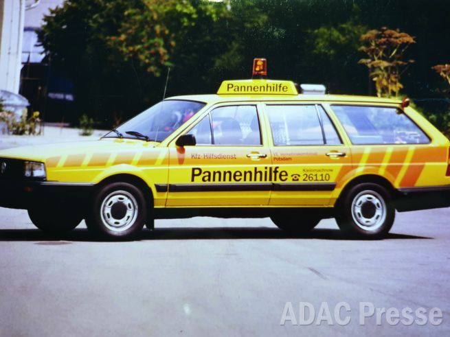 ADAC Pannendienstfahrzeug vor dem Jahr 1990