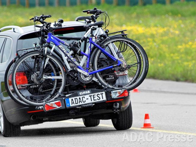  So fährt das Fahrrad Auto - ADAC gibt Tipps zum richtigen Transport von Fahrrädern und Pedelecs