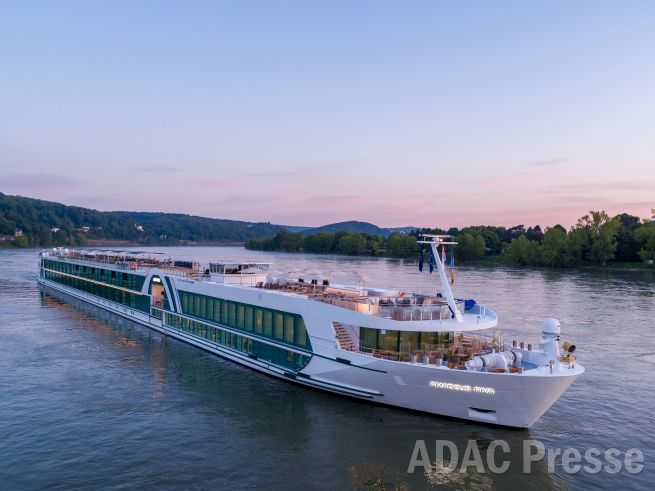 Lueftner Cruises AMADEUS Riva exterior sundown
