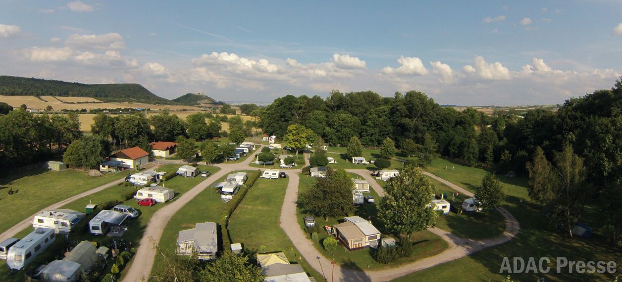 Thüringen ist laut der aktuellen Preisanalyse von PiNCAMP das günstigste Camping-Bundesland / PiNCAMP, Camping Drei Gleichen 