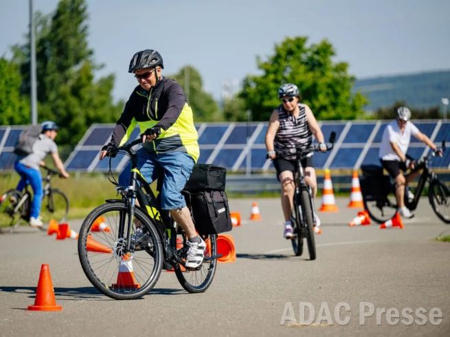 Kostenloses ADAC E-Bike-Sicherheitstraining und Fahrzeug-Technik-Check in Wiesbaden