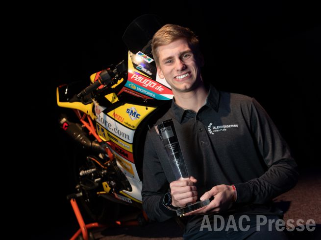 Julian Puffe wird ADAC Motorsportler des Jahres