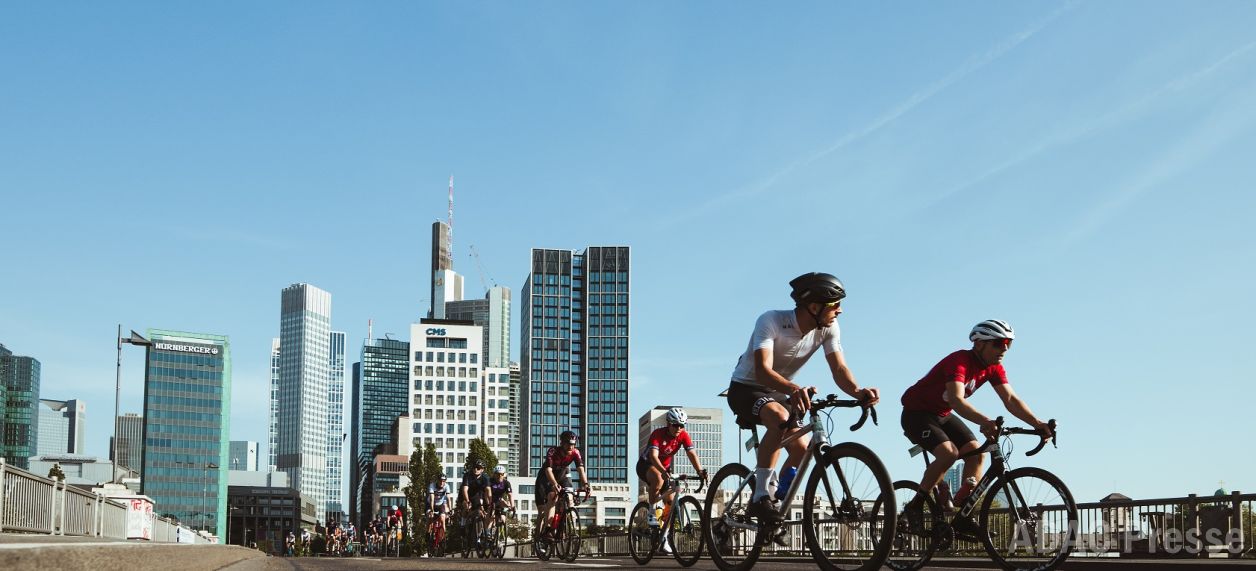 Am 1. Mai starten startet die ADAC Velotour 2026 in Eschborn-Frankfurt. / Marcel Hilger