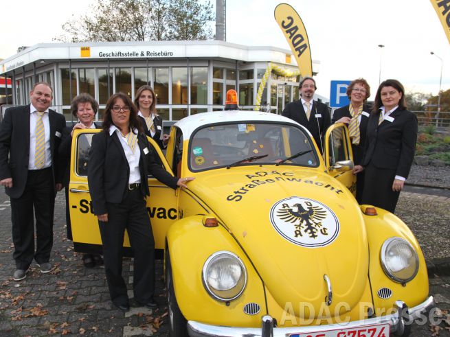 Der ADAC feiert die Wiedereröffnung seiner Geschäftsstelle & Reisebüro in Frankfurt-West