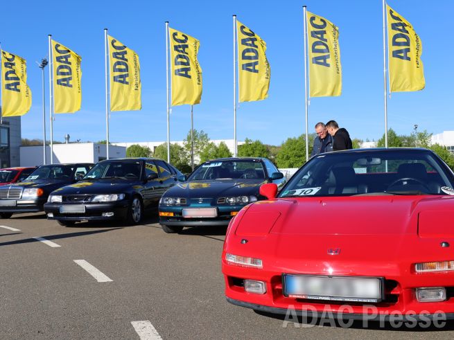 Rund 120 Fahrzeuge gehen bei der dritten ADAC Youngtimer Tour in Thüringen an den Start. / ADAC Hessen-Thüringen e.V. 