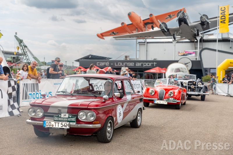 Zuschauerhighlight im Juli Mehr als 180 automobile Schätze bei der