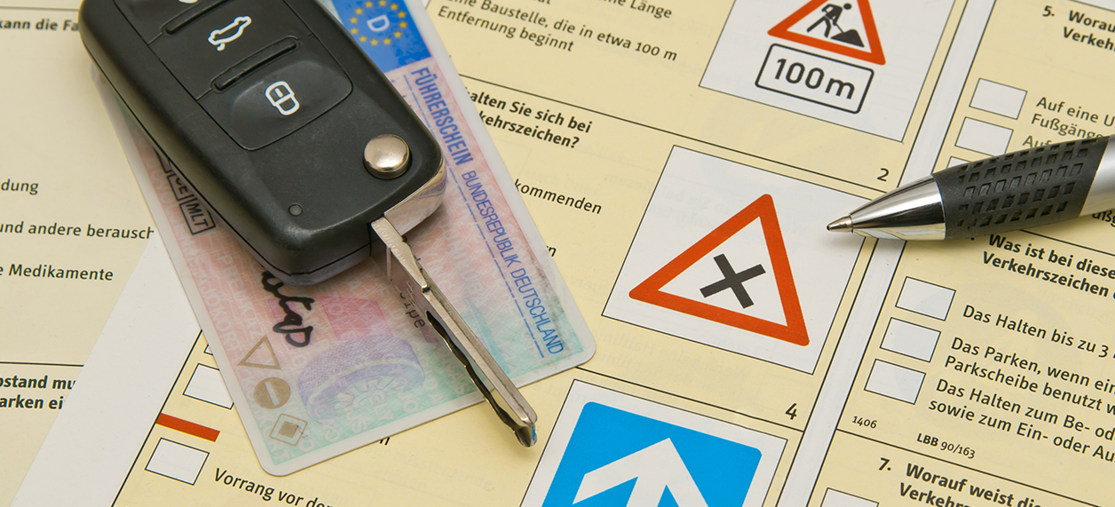 ADAC-Test: Autofahrer haben große Wissenslücken bei Verkehrsregeln