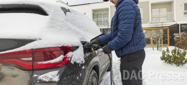 Mobil bei Minusgraden: Fünf Elektroautos im Wintertest - AUTO BILD