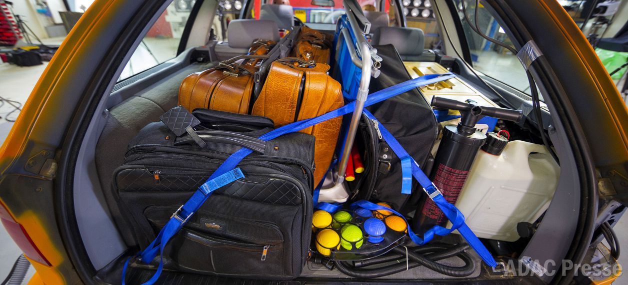 Gepäck im Auto richtig absichern